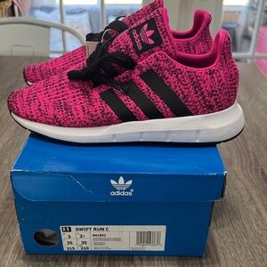Adidas Kids Swift Run C Black and Pink Sneakers US3 EU35 Runs Big